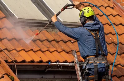Démoussage et hydrofuge de toiture à Cordon